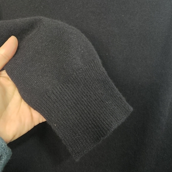 Garnet Hill Black 100% Cashmere Shirttail Pullover Sweater Layered Silk lace tri - Picture 4 of 9